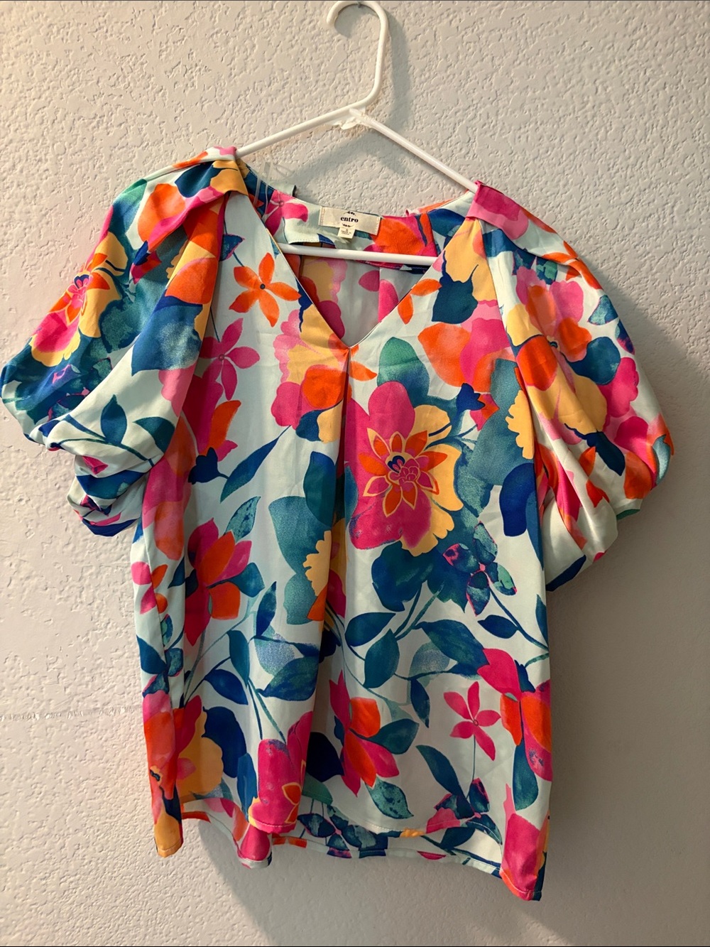 Entro Floral Puff Sleeve V-Neck Top - Multicolor